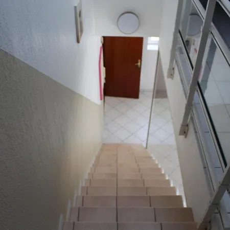 Enzo Paradise Apartment