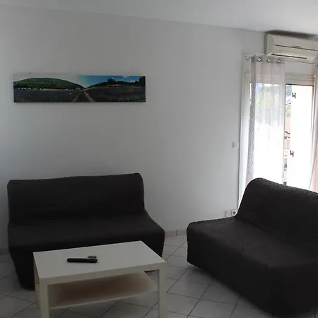 Enzo Paradise Apartment *