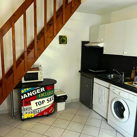 Enzo Paradise Apartment