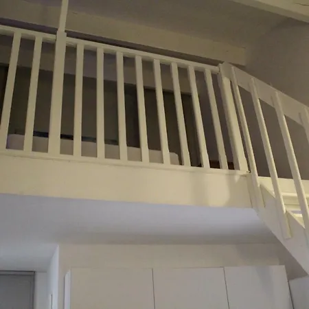 Enzo Paradise Apartment